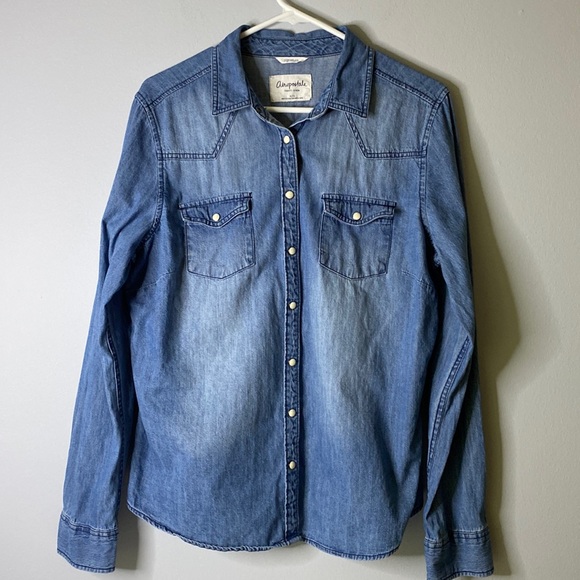 Aeropostale Tops - Aeropostale Ladies Denim Shirt with Snap Front Size XL EUC
